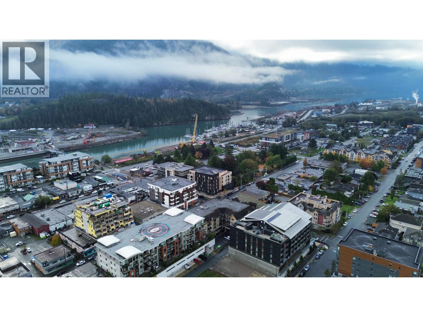 305 38003 SECOND AVENUE, Squamish