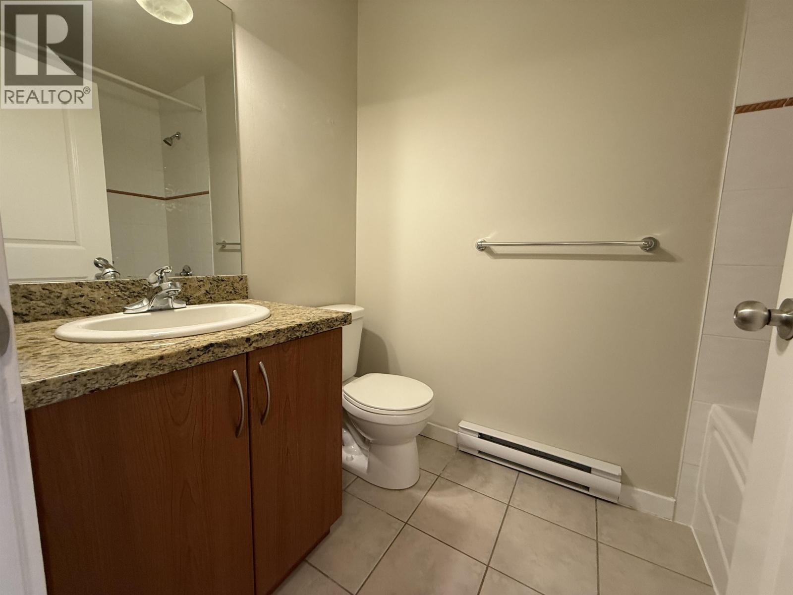 305 38003 SECOND AVENUE, Squamish