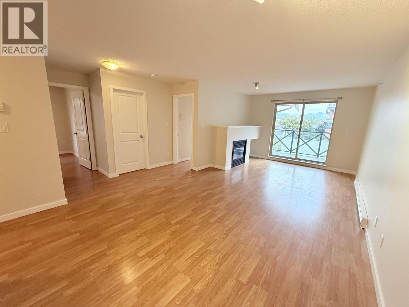 305 38003 SECOND AVENUE, Squamish