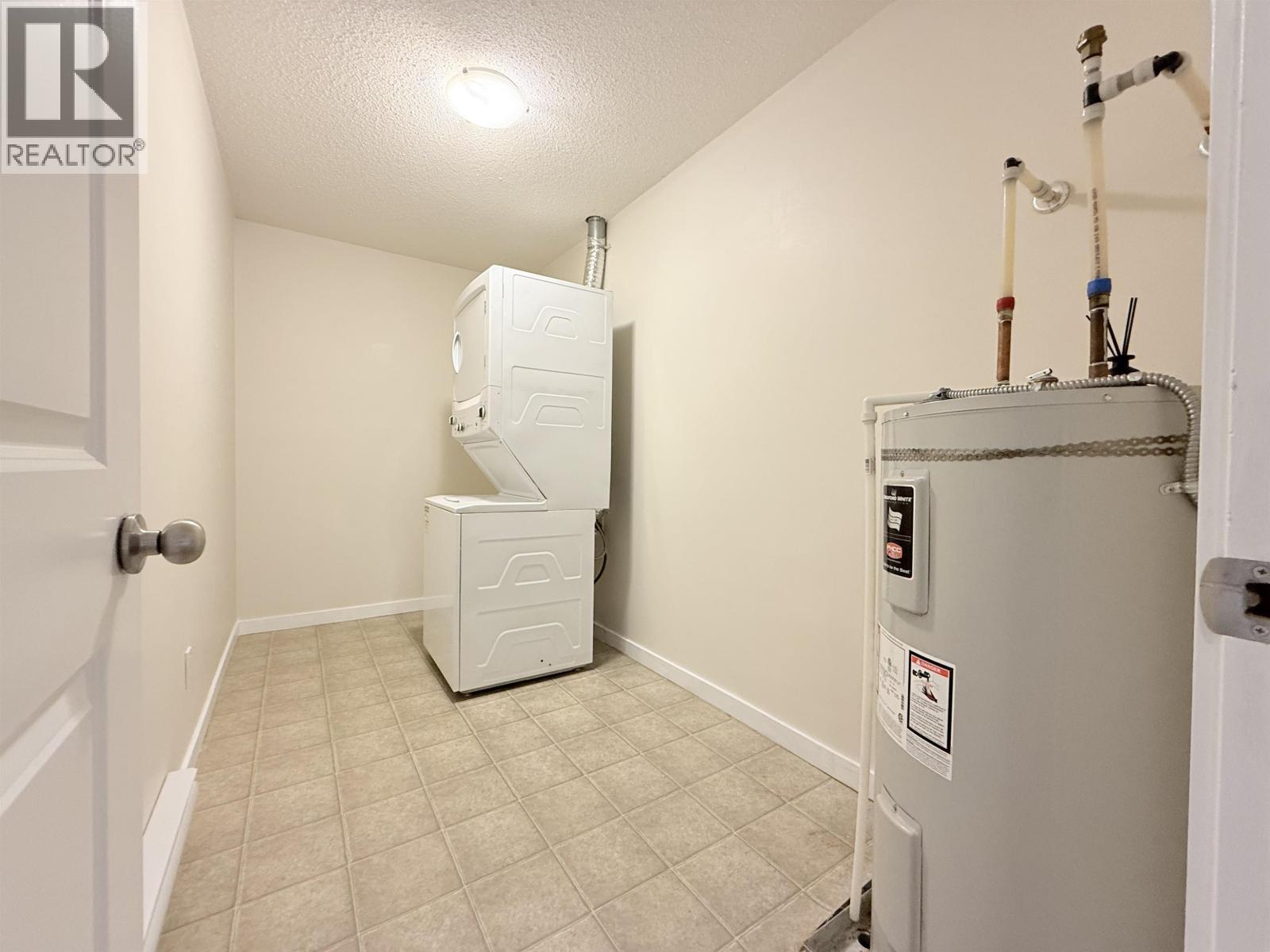 305 38003 SECOND AVENUE, Squamish