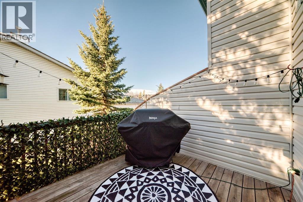 122 Bow Ridge Crescent, Cochrane