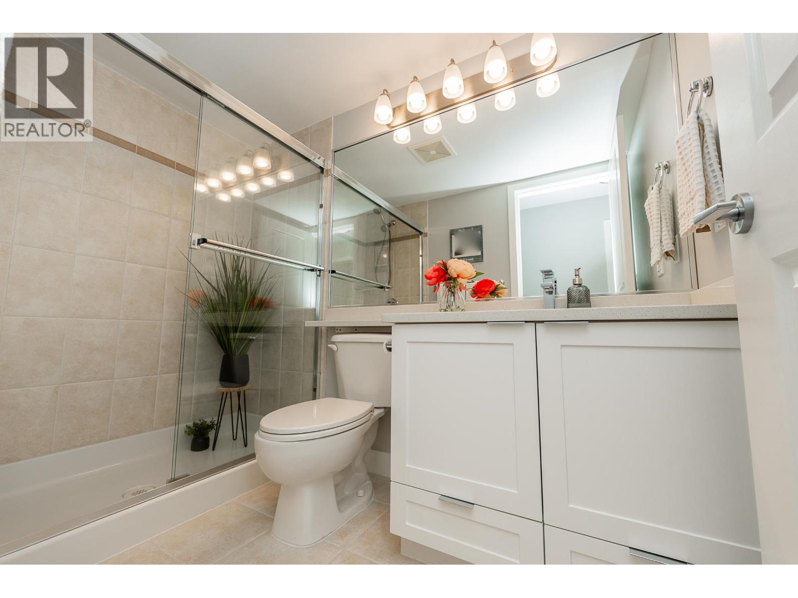 204 285 NEWPORT DRIVE, Port Moody