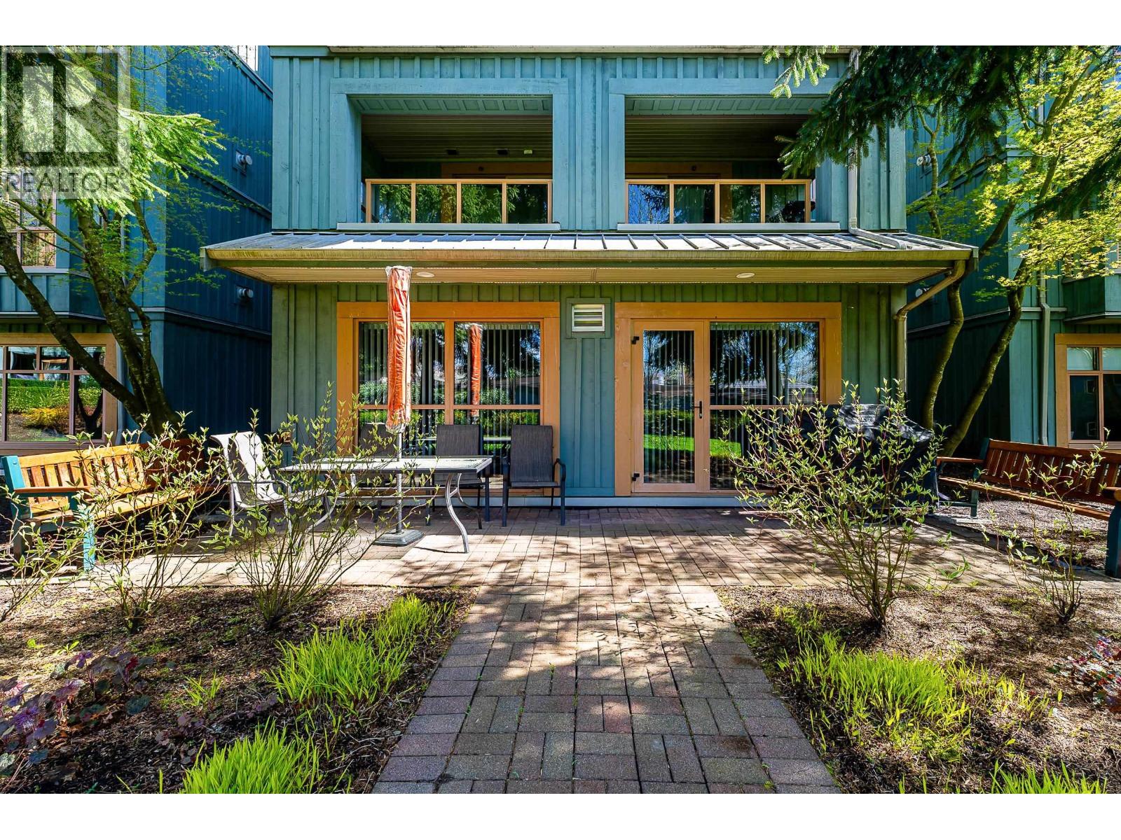 204 285 NEWPORT DRIVE, Port Moody