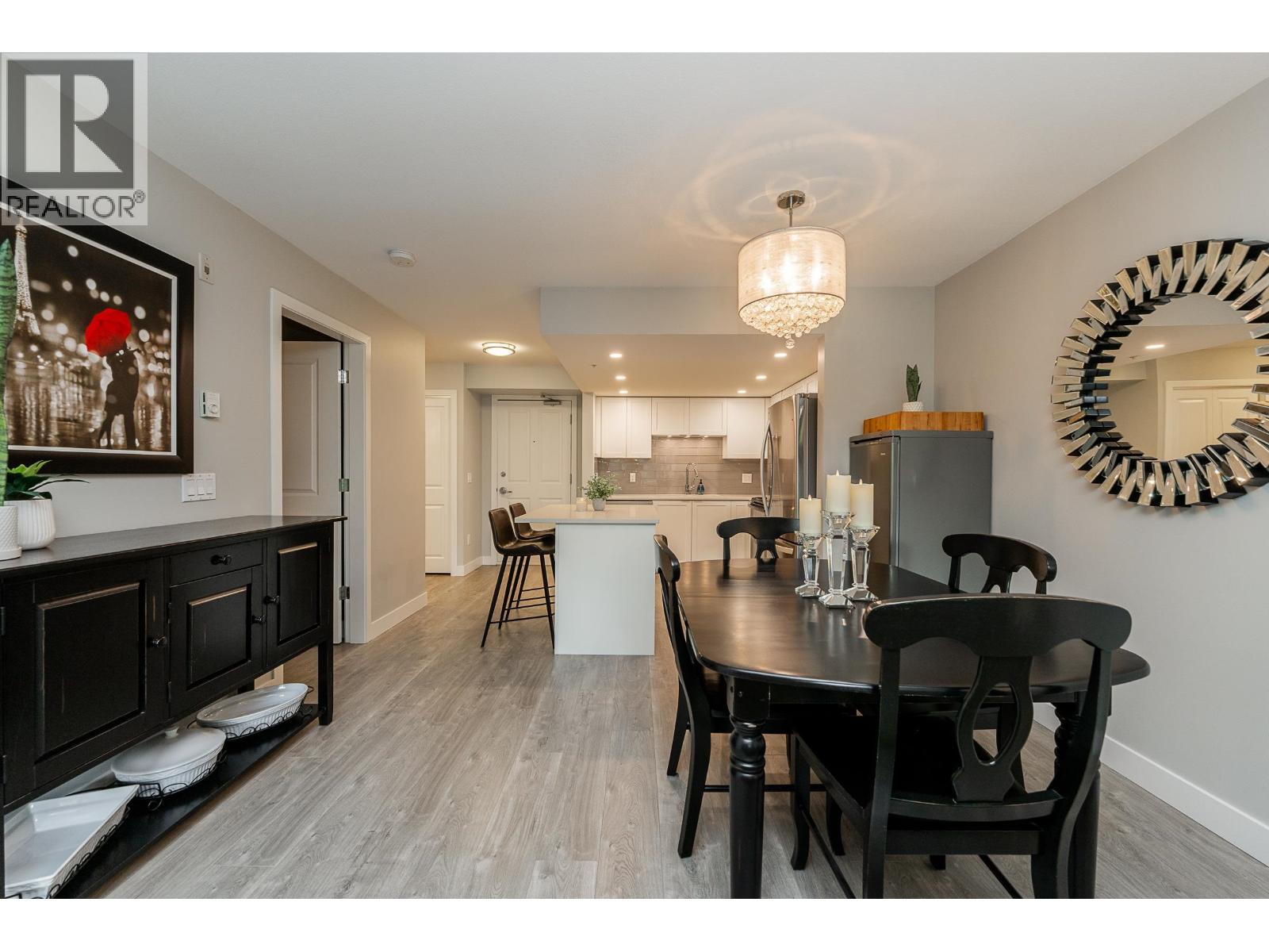 204 285 NEWPORT DRIVE, Port Moody