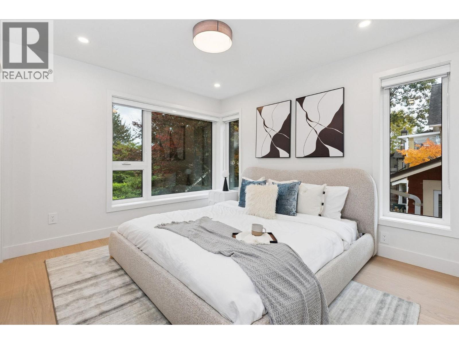 2 7 E 23RD AVENUE, Vancouver