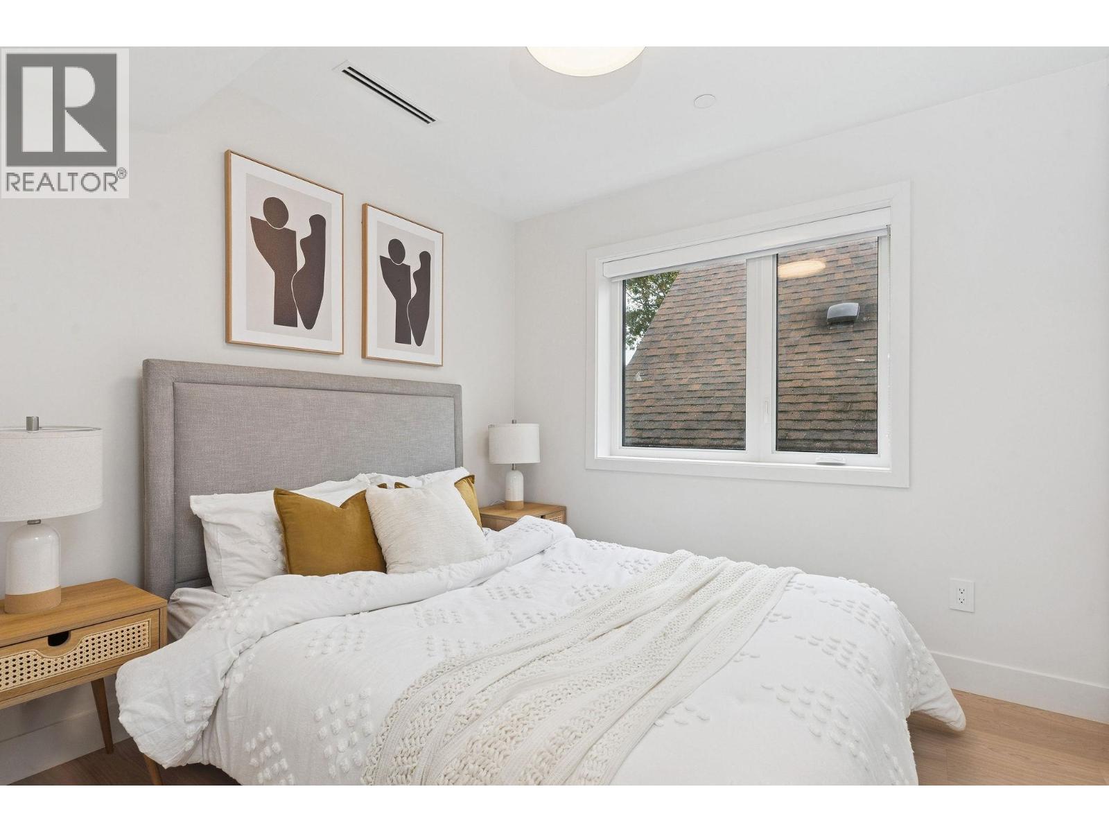 2 7 E 23RD AVENUE, Vancouver