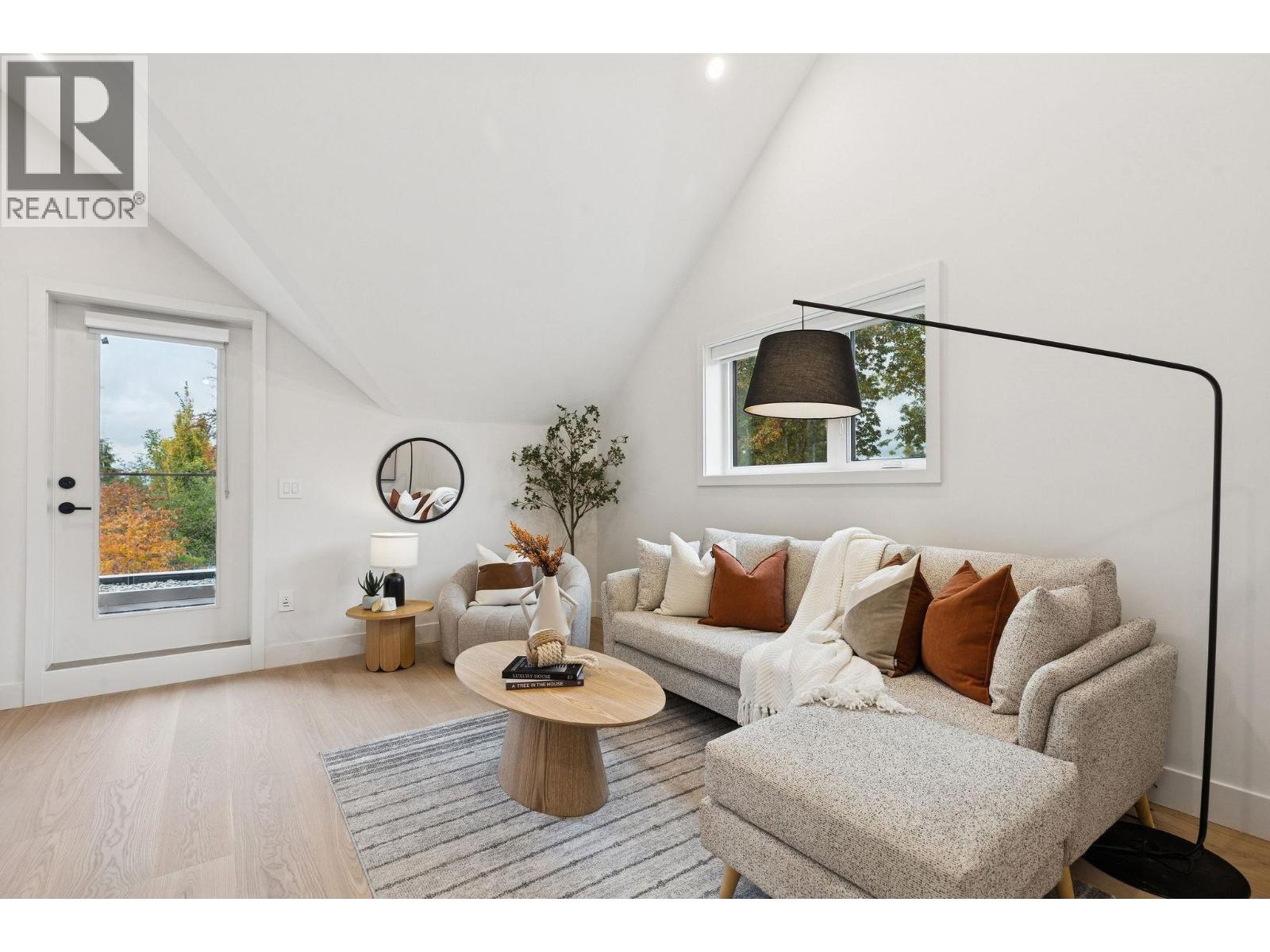 2 7 E 23RD AVENUE, Vancouver