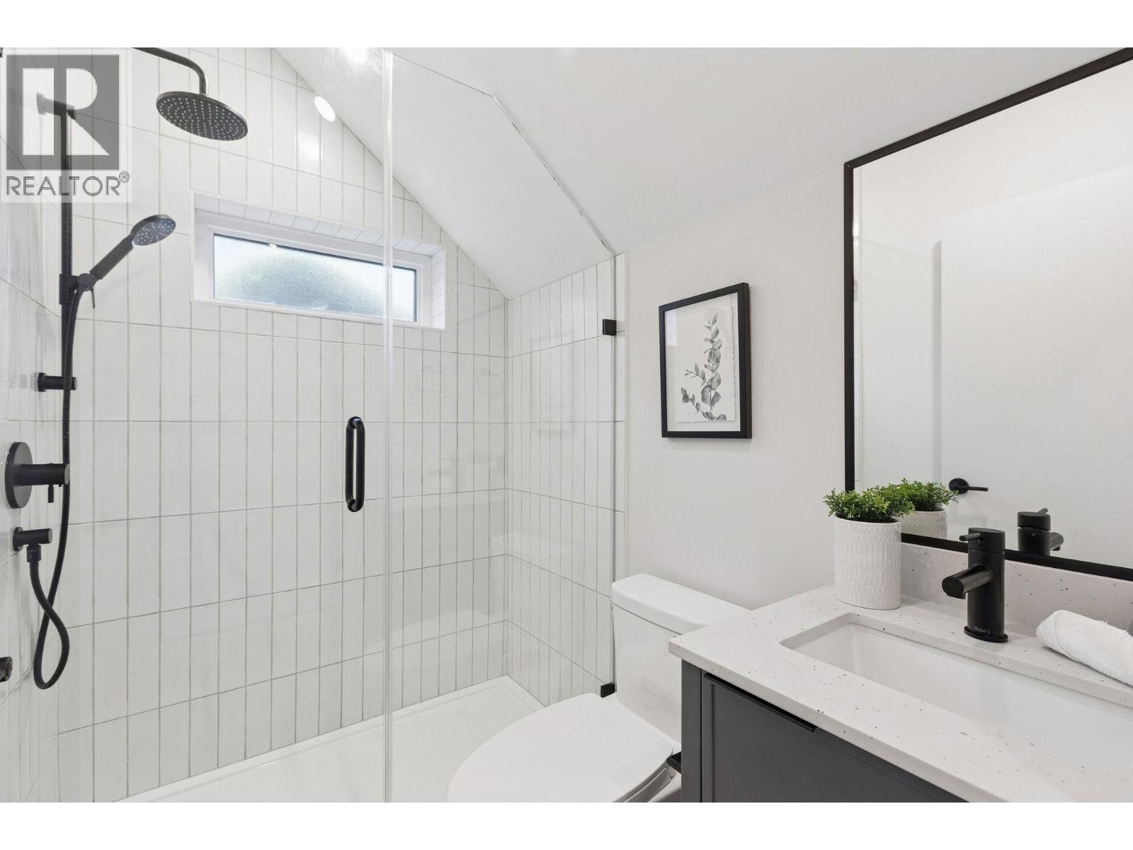 2 7 E 23RD AVENUE, Vancouver