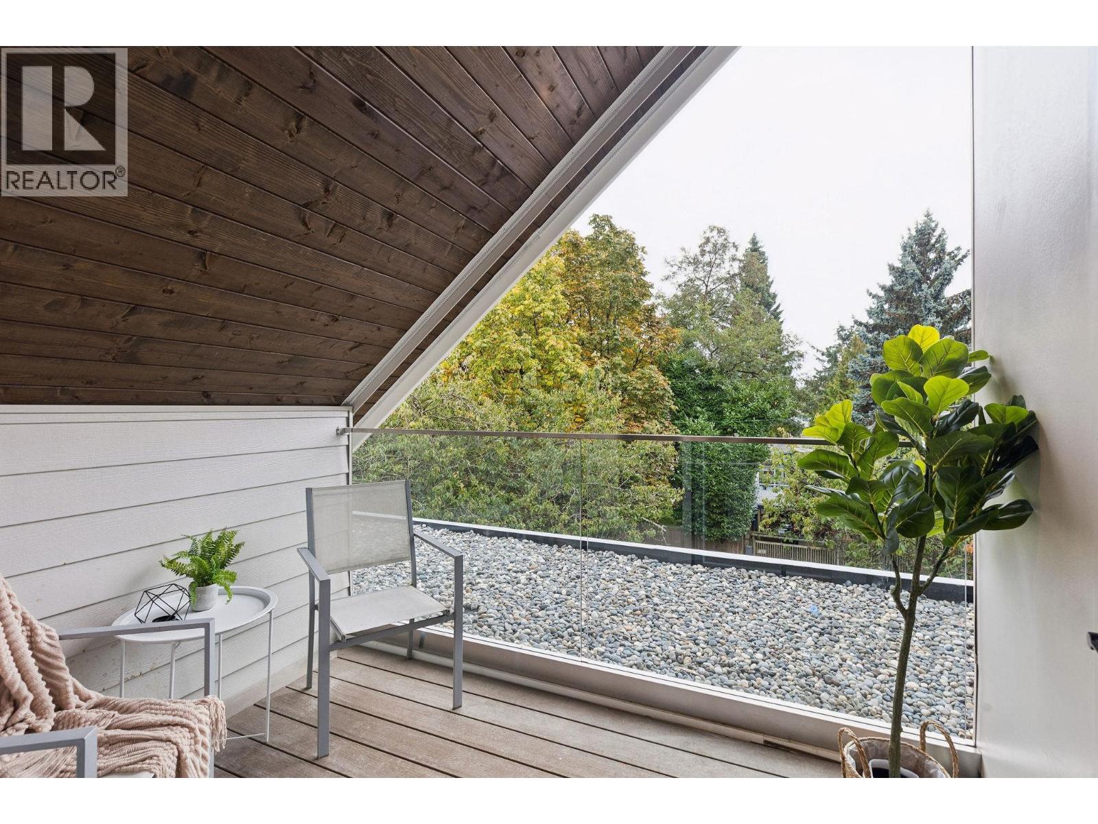 2 7 E 23RD AVENUE, Vancouver