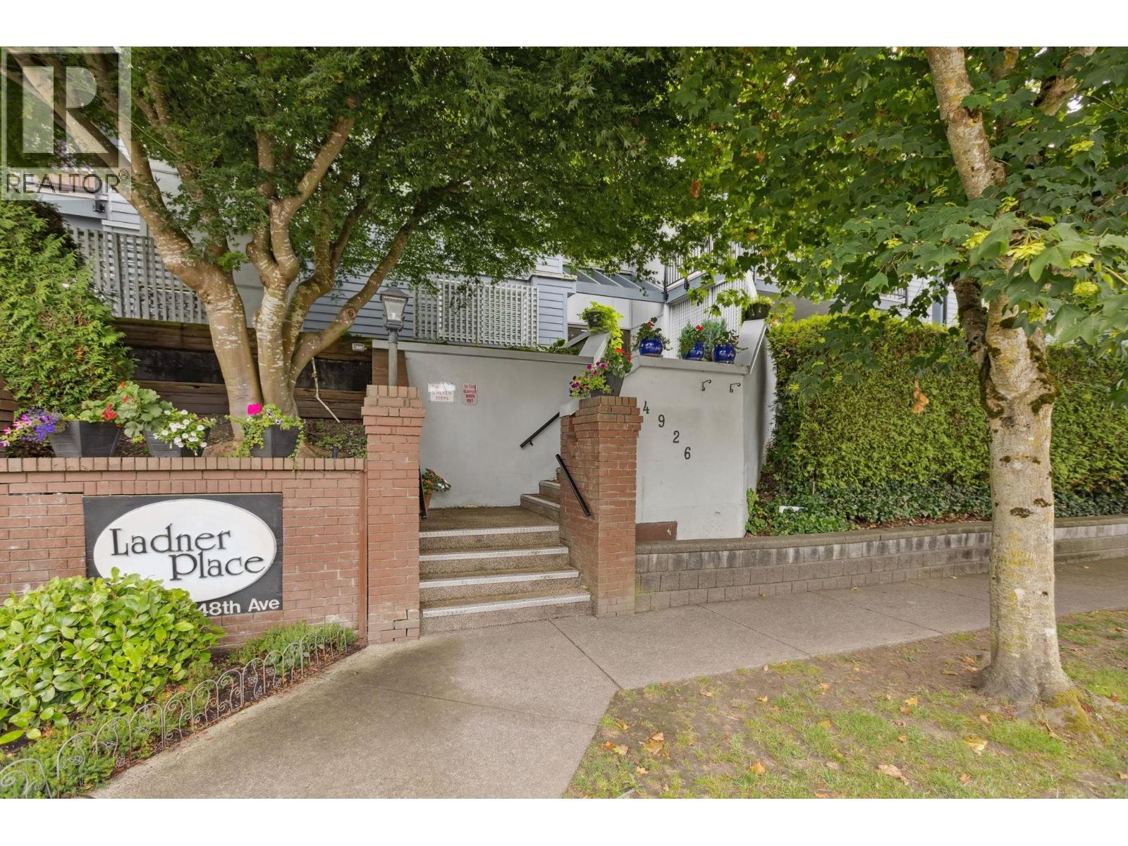 #110-4926 48 Avenue, Ladner