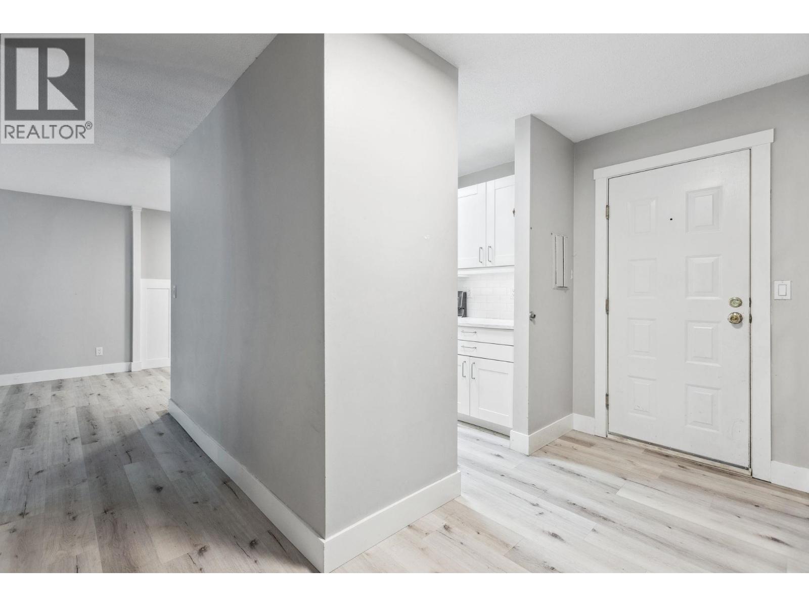 #110-4926 48 Avenue, Ladner