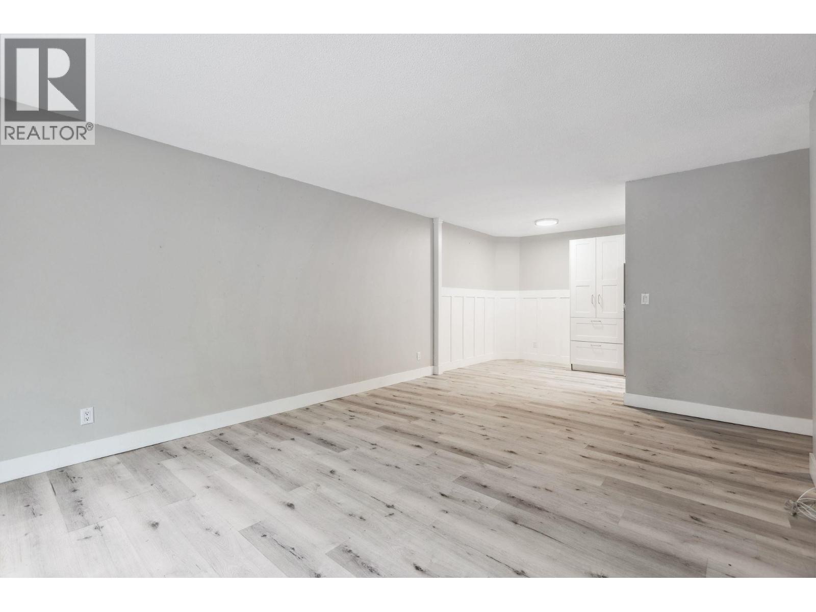 #110-4926 48 Avenue, Ladner