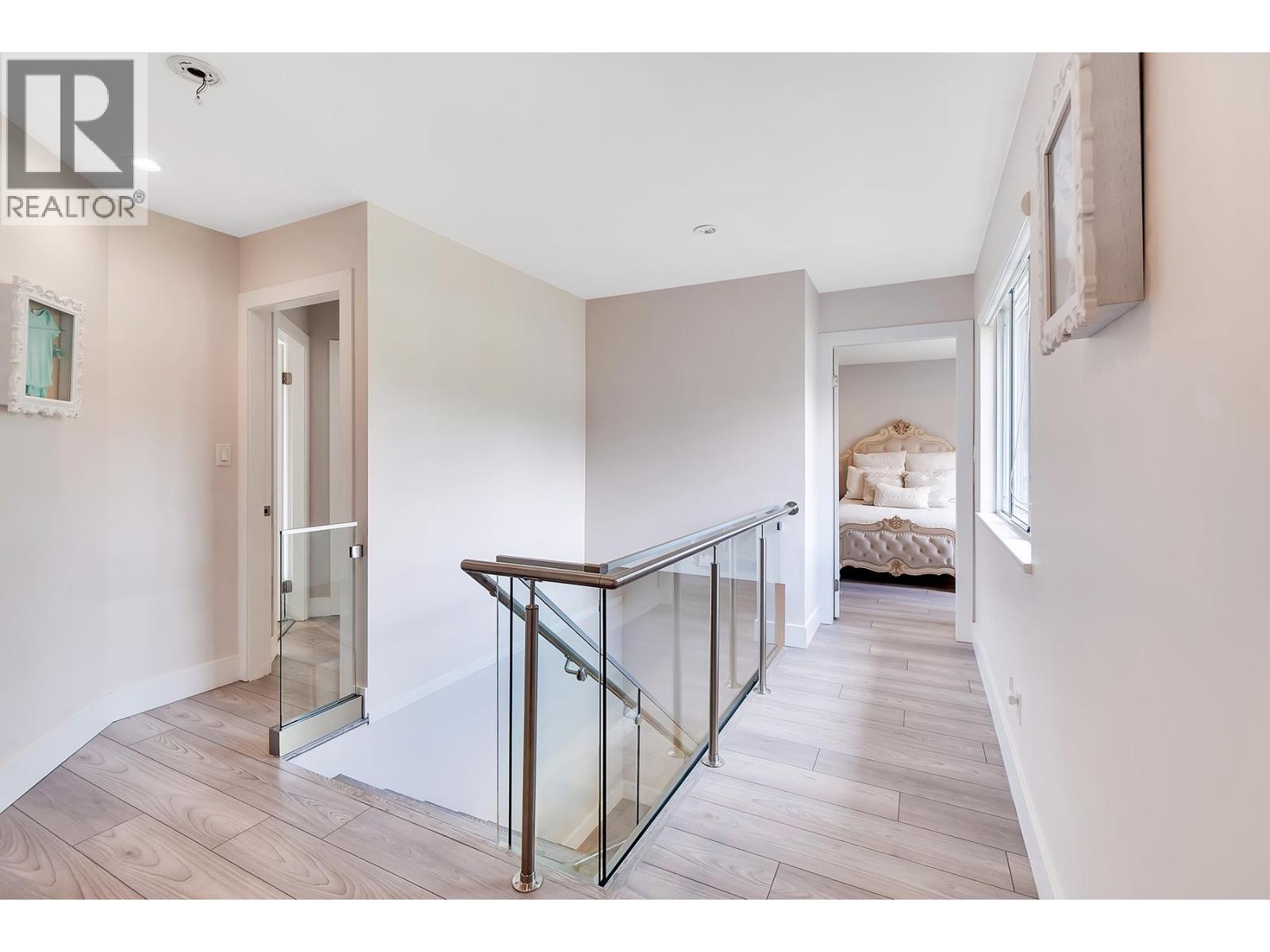 633 FIR STREET, North Vancouver