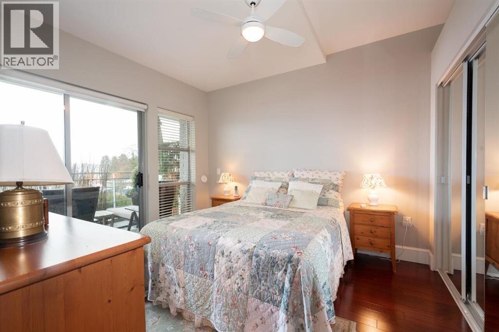 21 1180 25TH STREET, West Vancouver