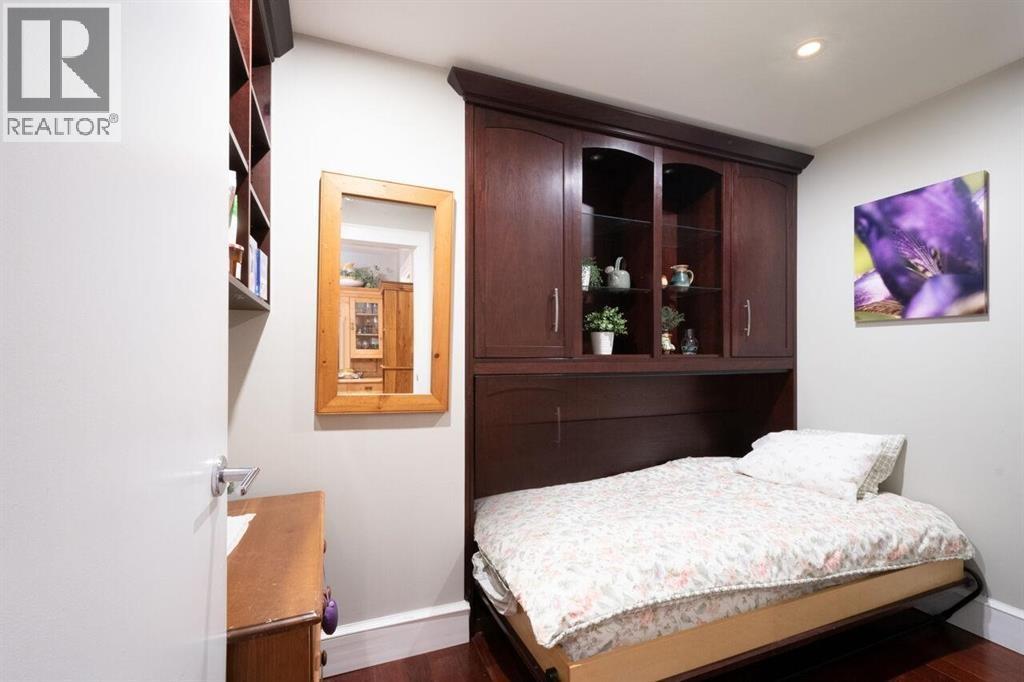 21 1180 25TH STREET, West Vancouver