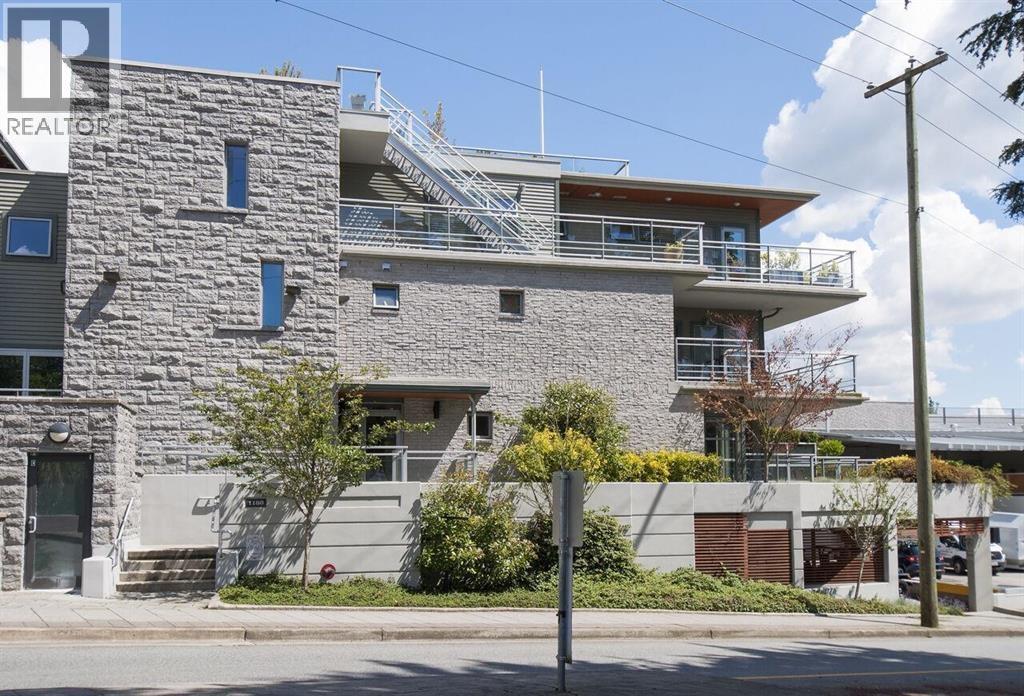 21 1180 25TH STREET, West Vancouver