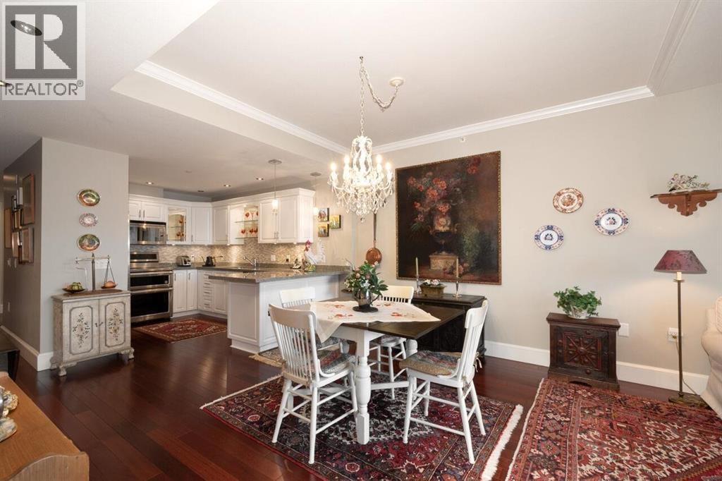 21 1180 25TH STREET, West Vancouver