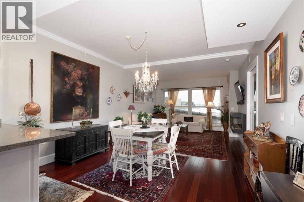 21 1180 25TH STREET, West Vancouver