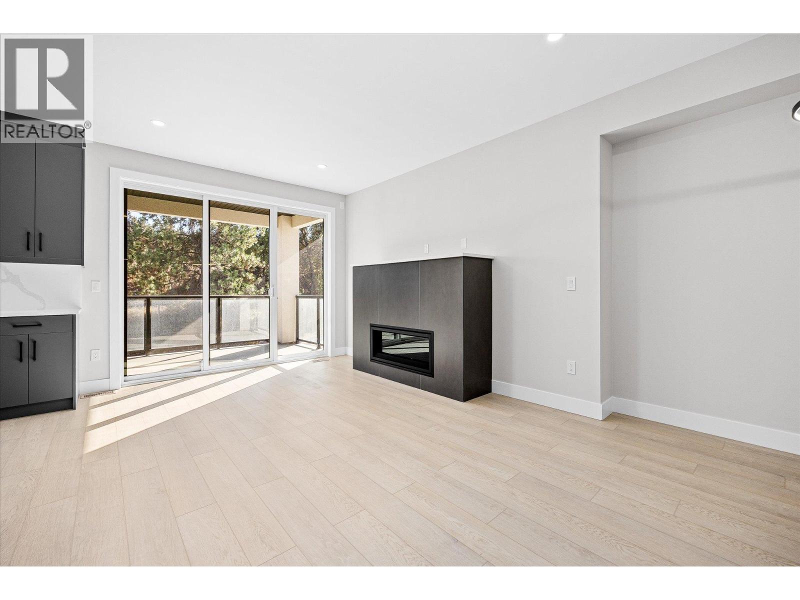  1675 HARBOUR VIEW Crescent, West Kelowna