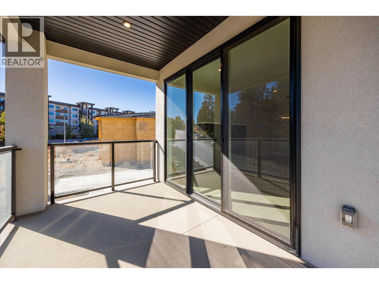  1675 HARBOUR VIEW Crescent, West Kelowna