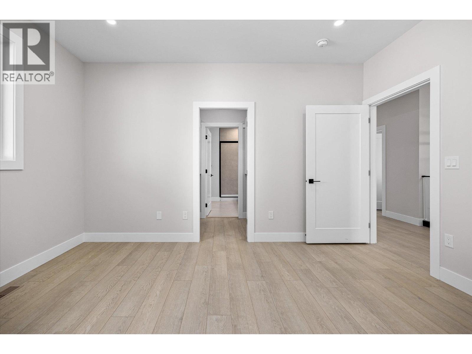  1675 HARBOUR VIEW Crescent, West Kelowna