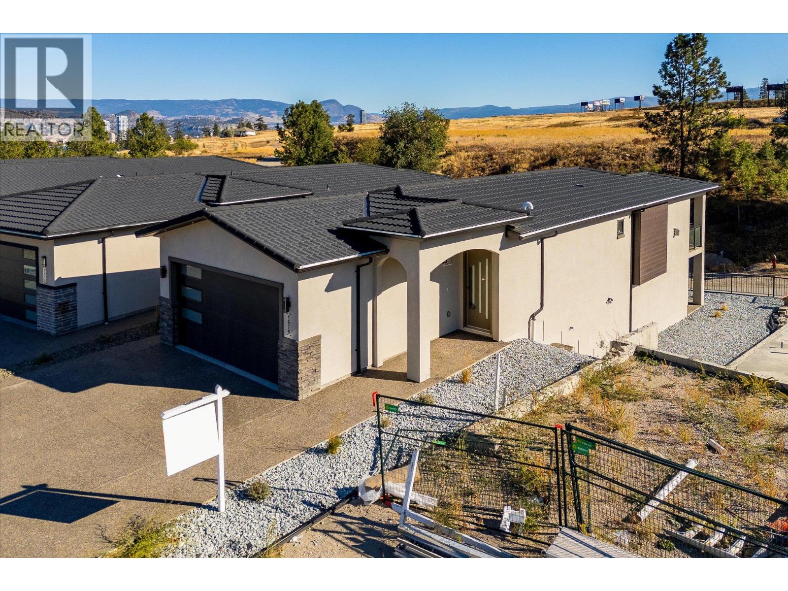  1675 HARBOUR VIEW Crescent, West Kelowna