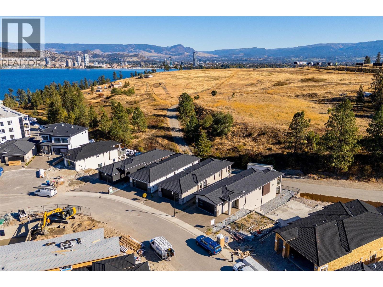  1675 HARBOUR VIEW Crescent, West Kelowna