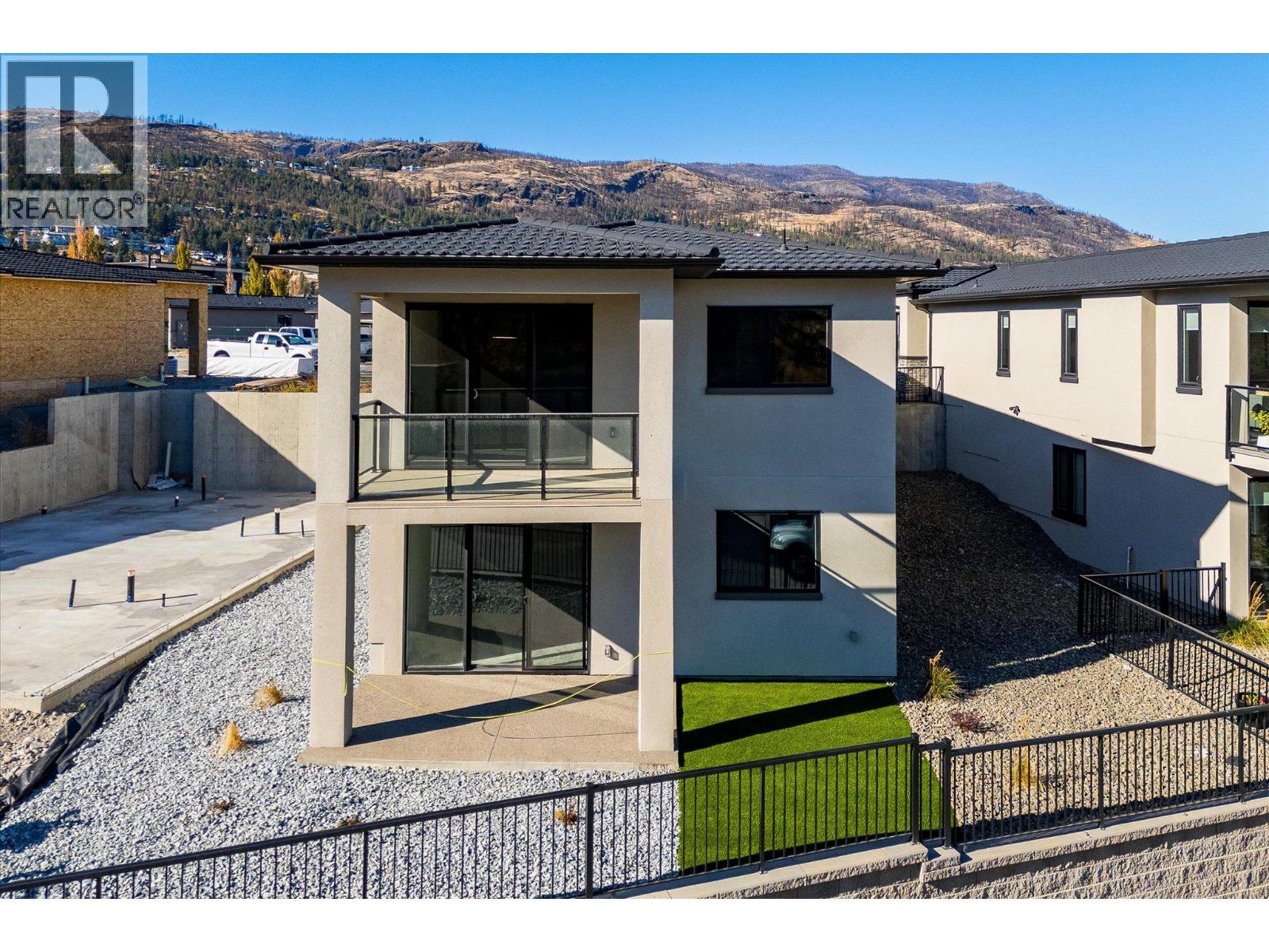  1675 HARBOUR VIEW Crescent, West Kelowna