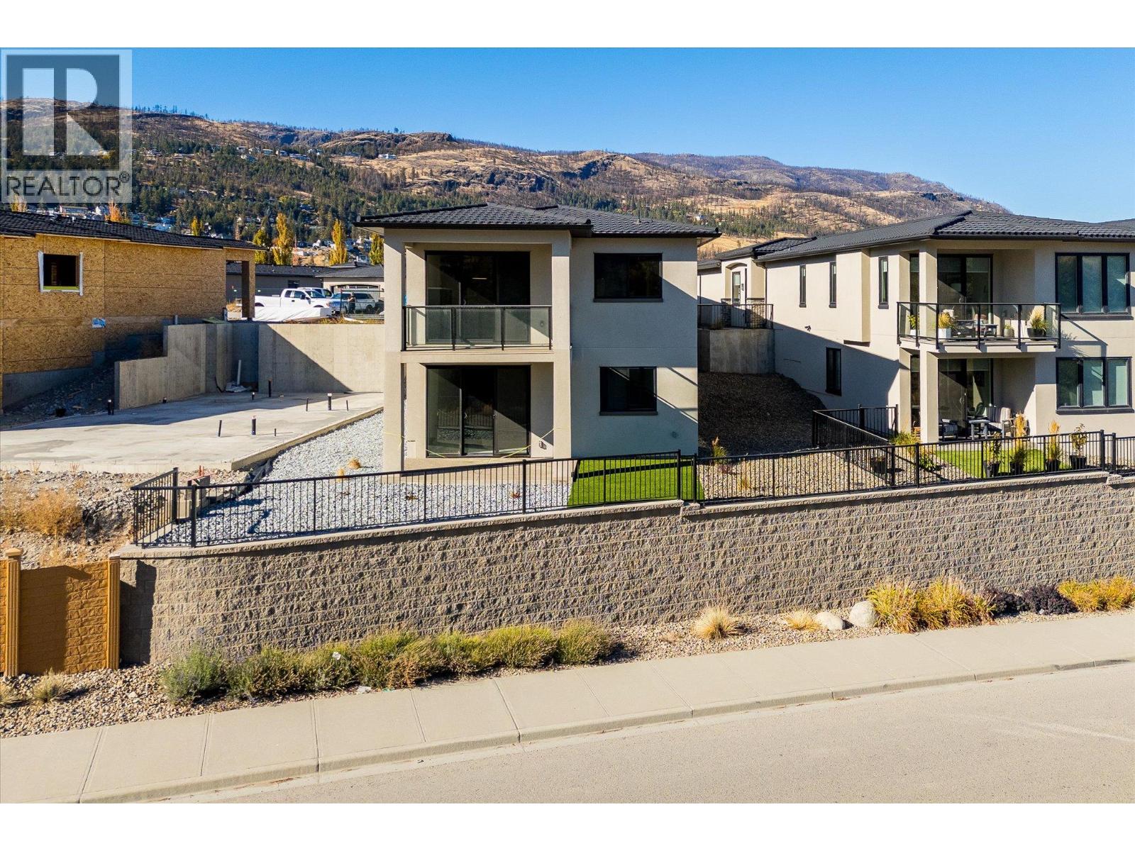  1675 HARBOUR VIEW Crescent, West Kelowna