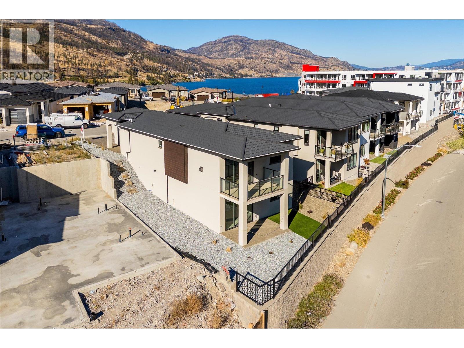  1675 HARBOUR VIEW Crescent, West Kelowna