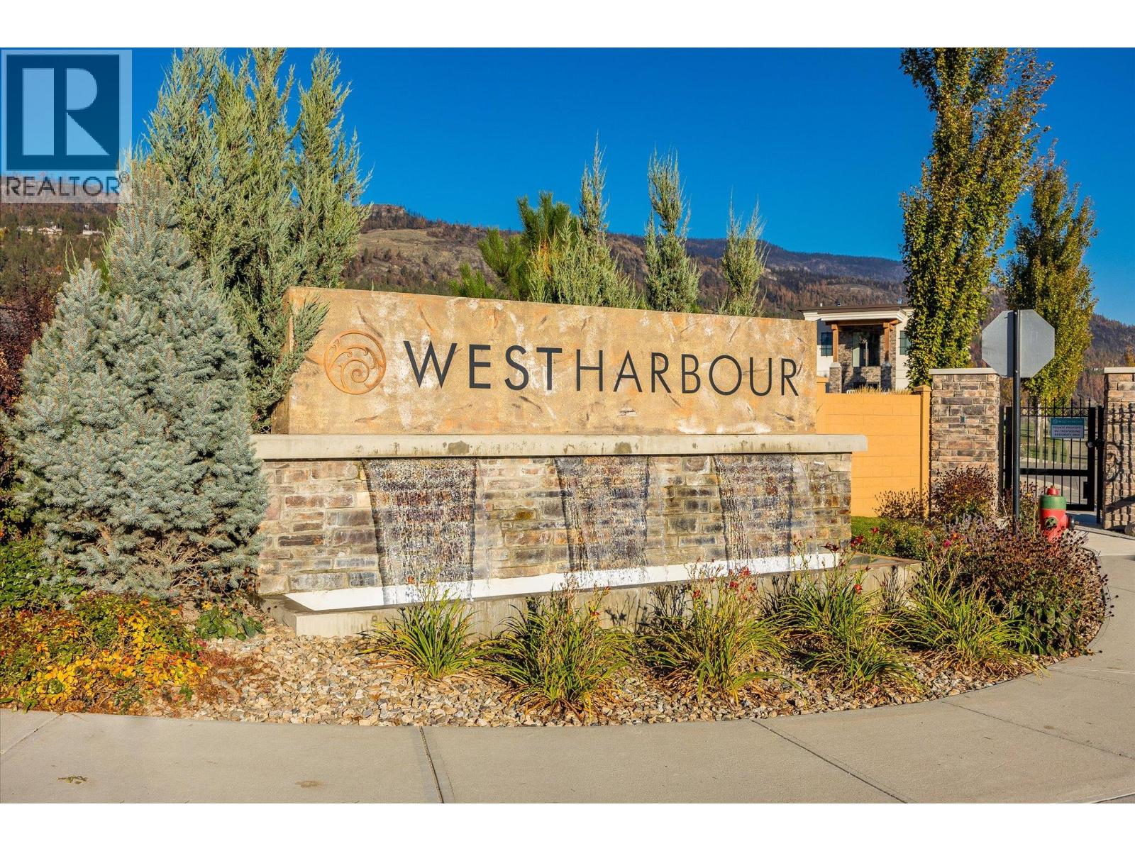  1675 HARBOUR VIEW Crescent, West Kelowna