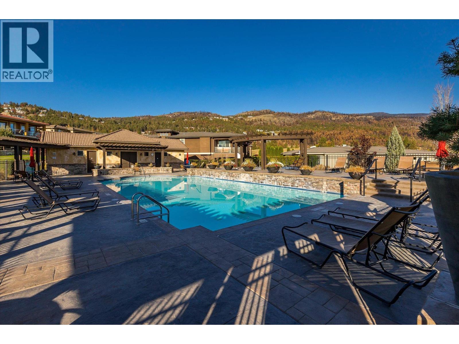  1675 HARBOUR VIEW Crescent, West Kelowna