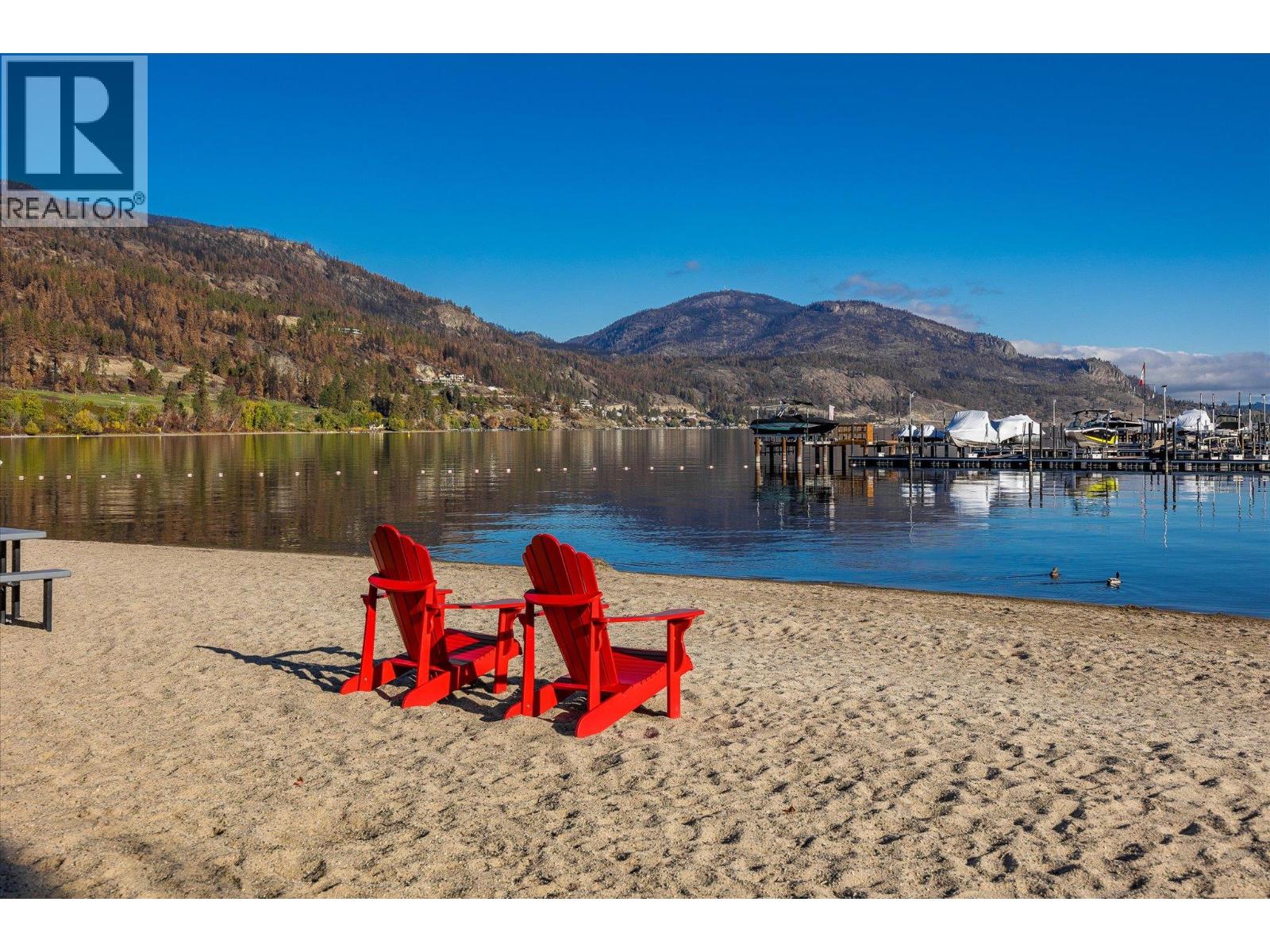  1675 HARBOUR VIEW Crescent, West Kelowna