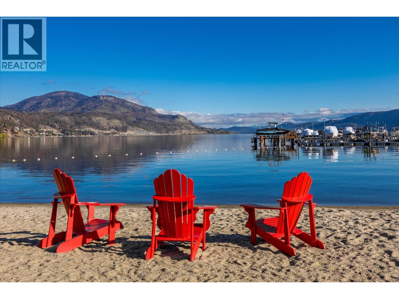  1675 HARBOUR VIEW Crescent, West Kelowna