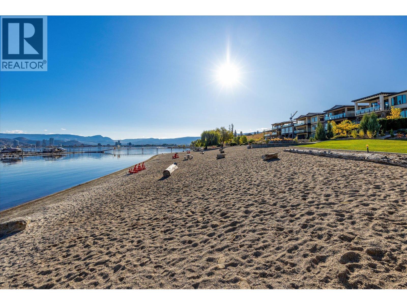  1675 HARBOUR VIEW Crescent, West Kelowna