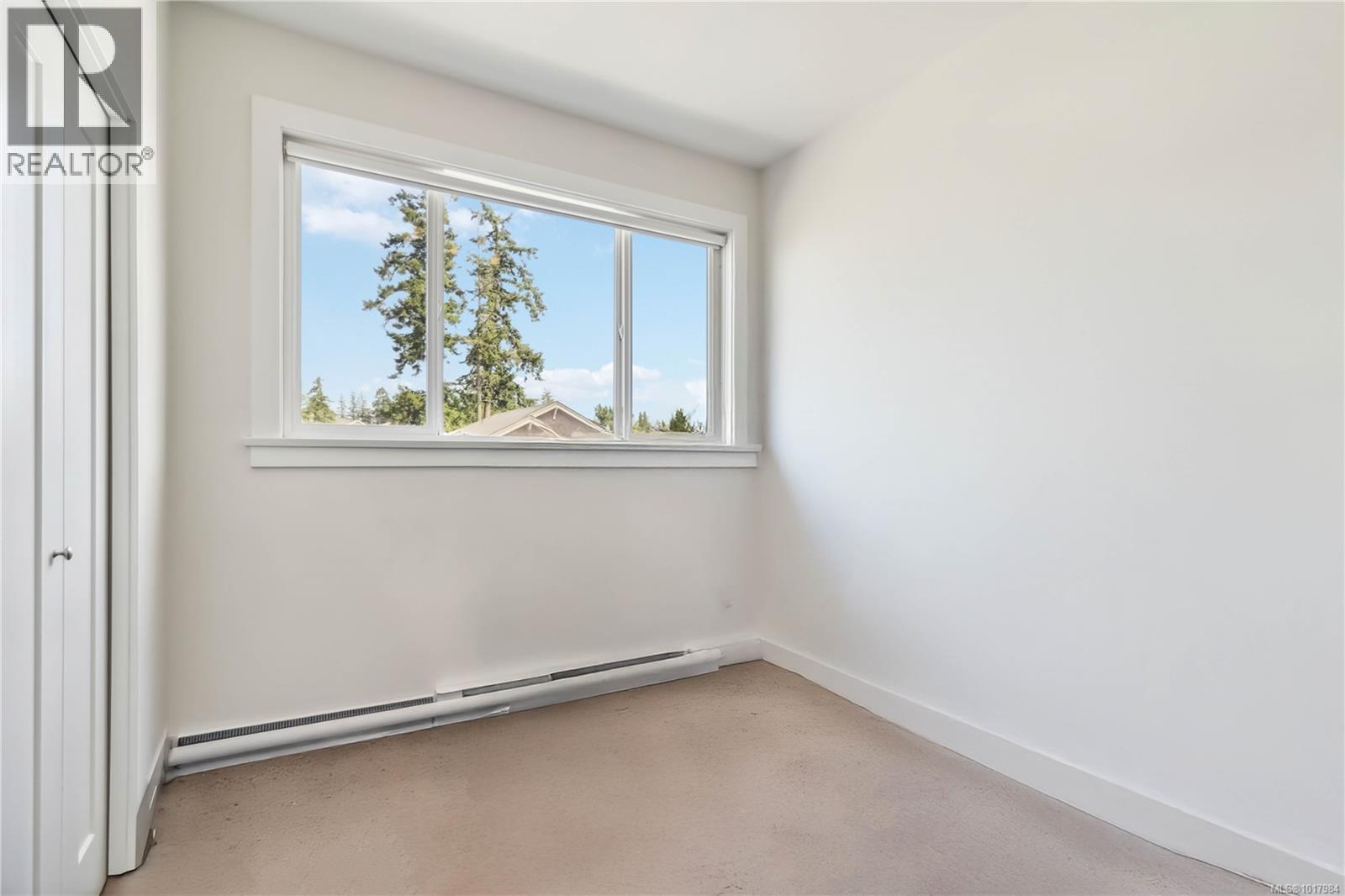 936 Aqua Crt, Langford