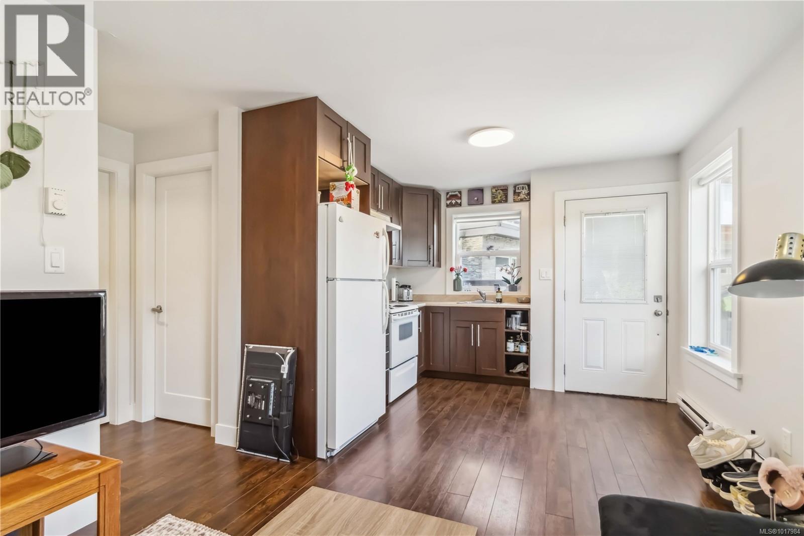 936 Aqua Crt, Langford