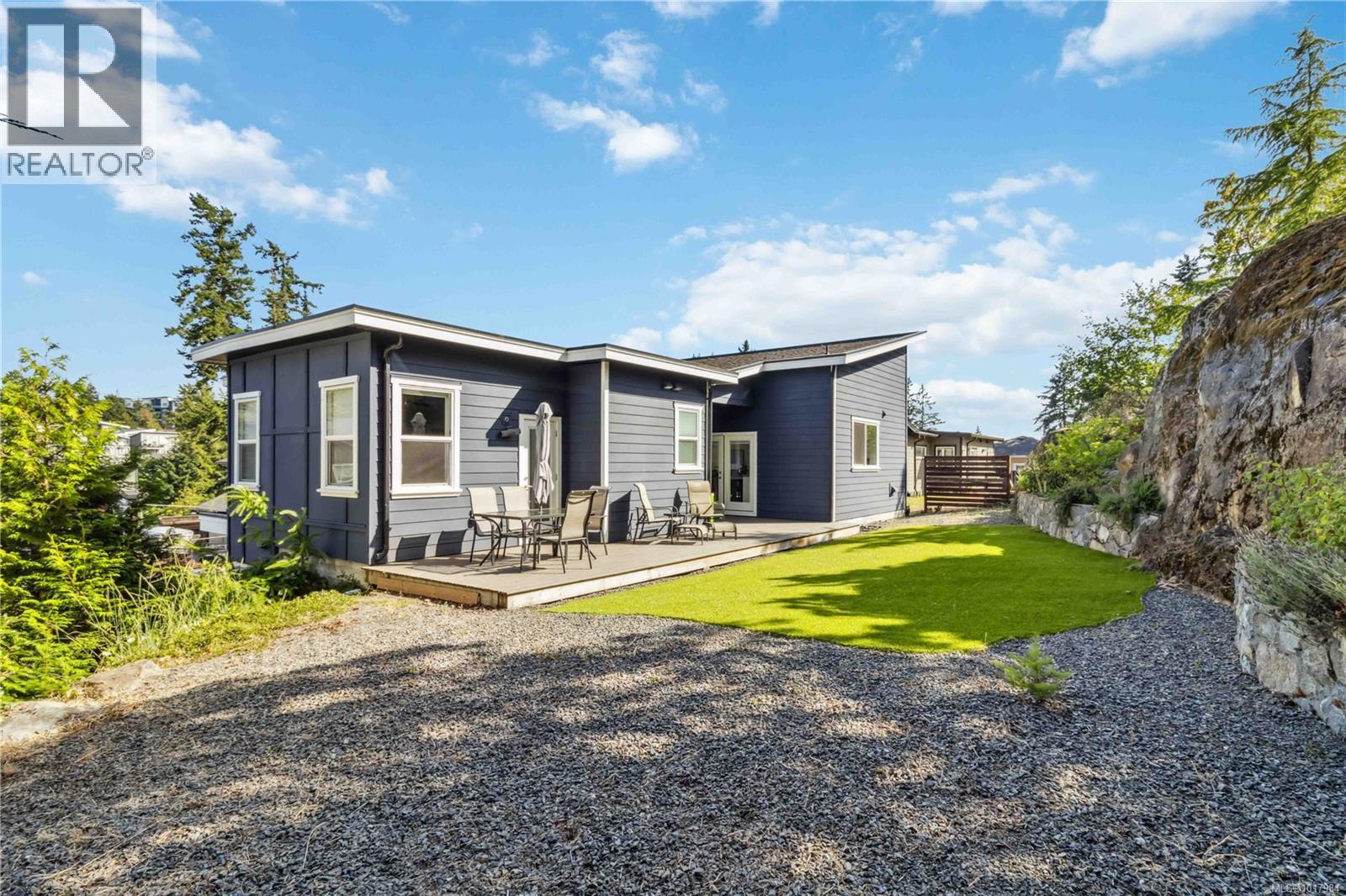 936 Aqua Crt, Langford