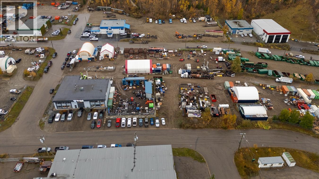 Living room of 5052 HARTWAY DRIVE · Prince George, BC