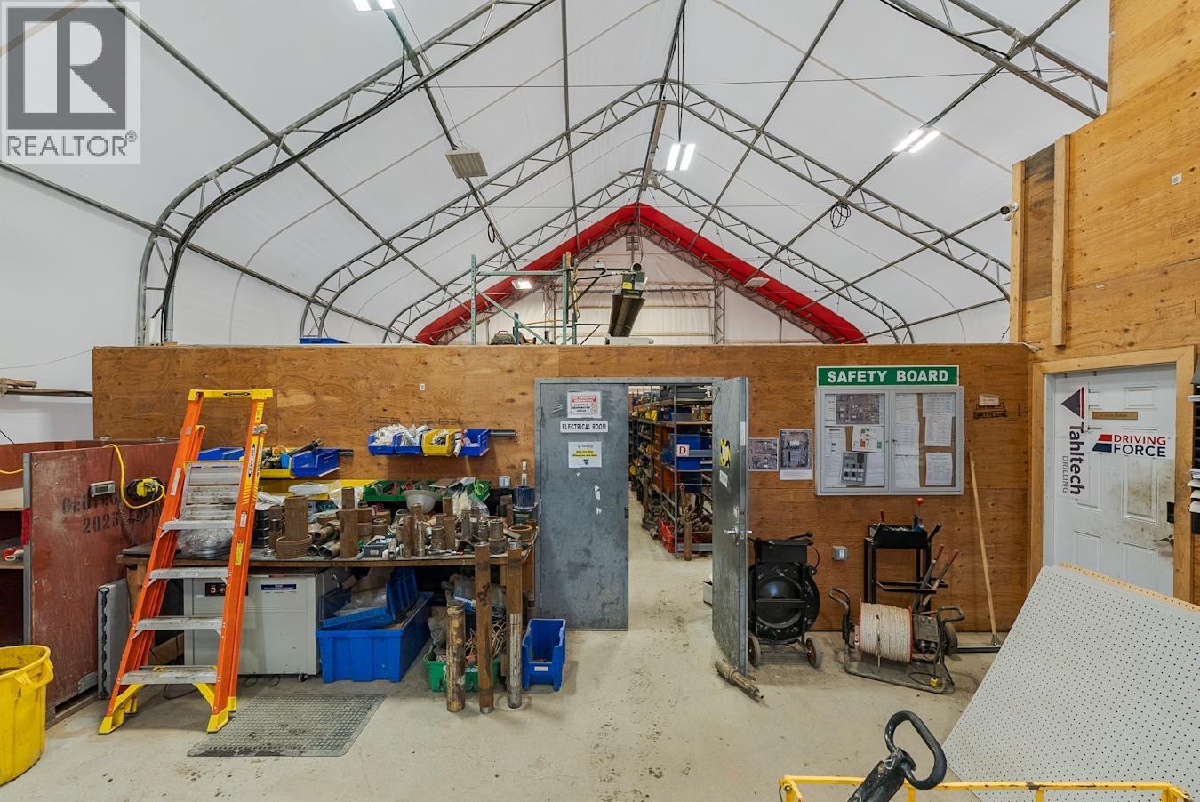 5052 HARTWAY DRIVE, Prince George