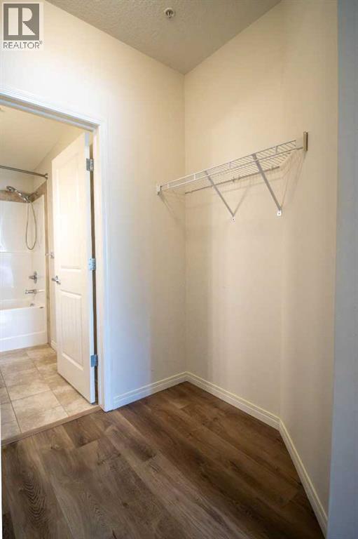 Single Family House for Sale in   Sherwood Boulevard NW Sherwood Calgary 