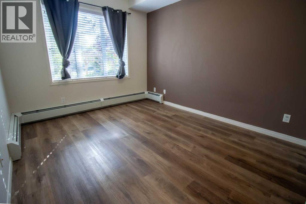 Single Family House for Sale in   Sherwood Boulevard NW Sherwood Calgary 