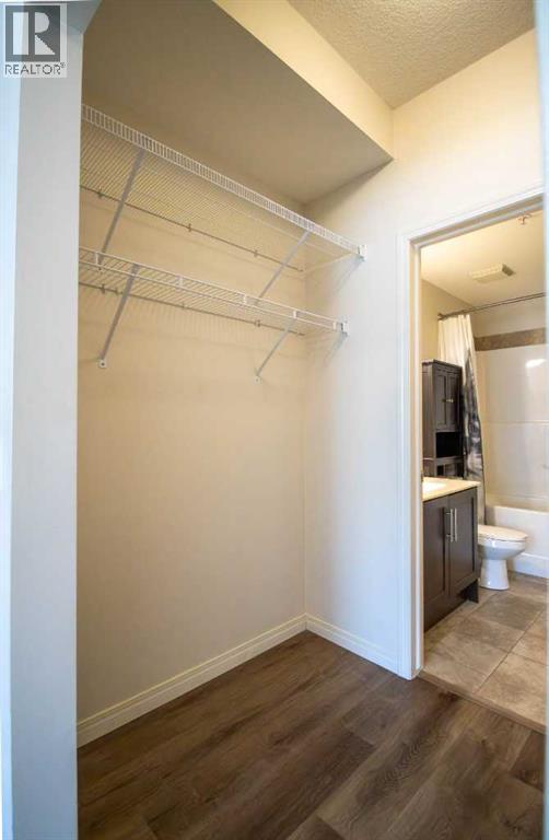 Single Family House for Sale in   Sherwood Boulevard NW Sherwood Calgary 