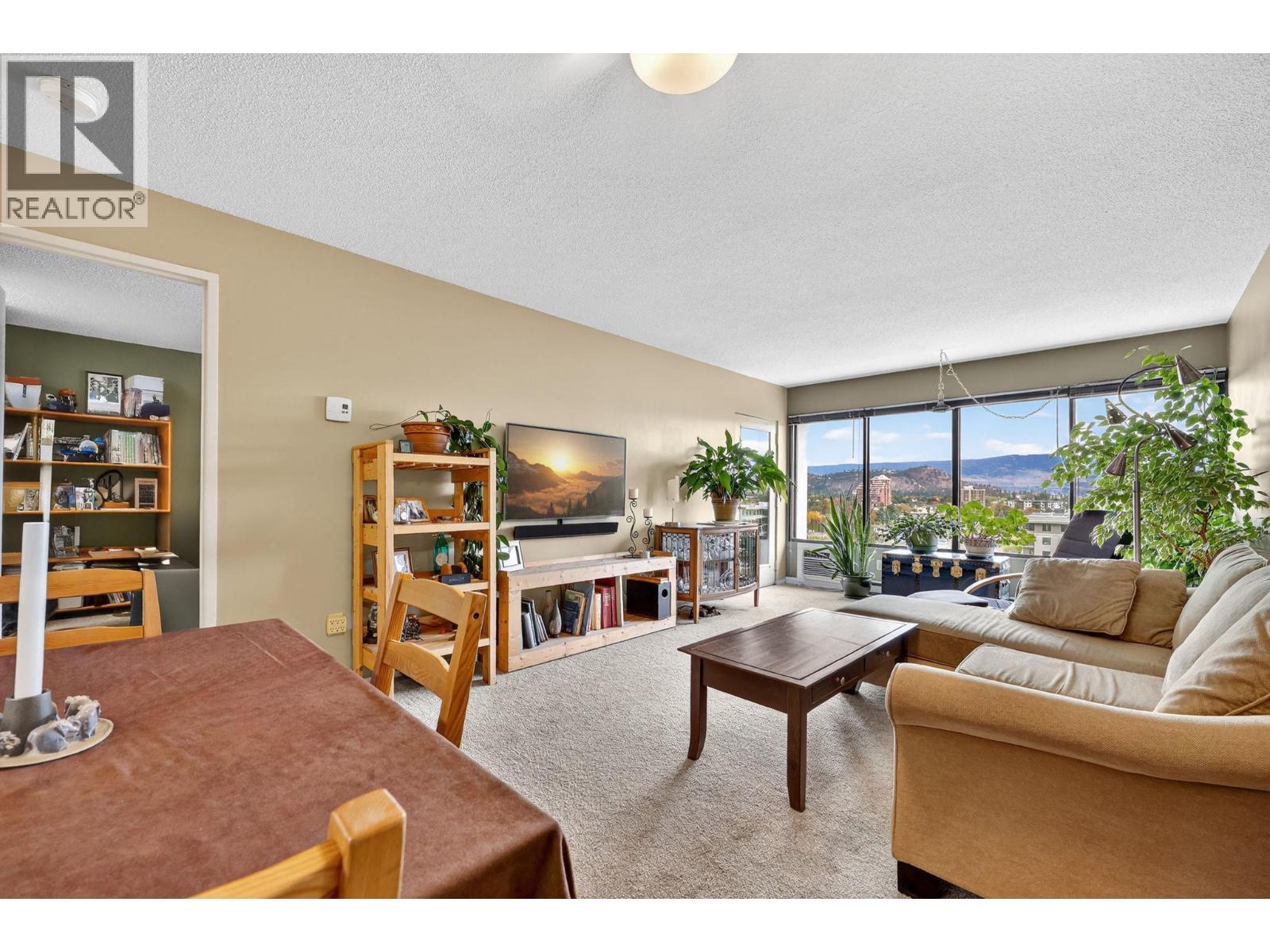 1006 737 Leon Avenue, Kelowna
