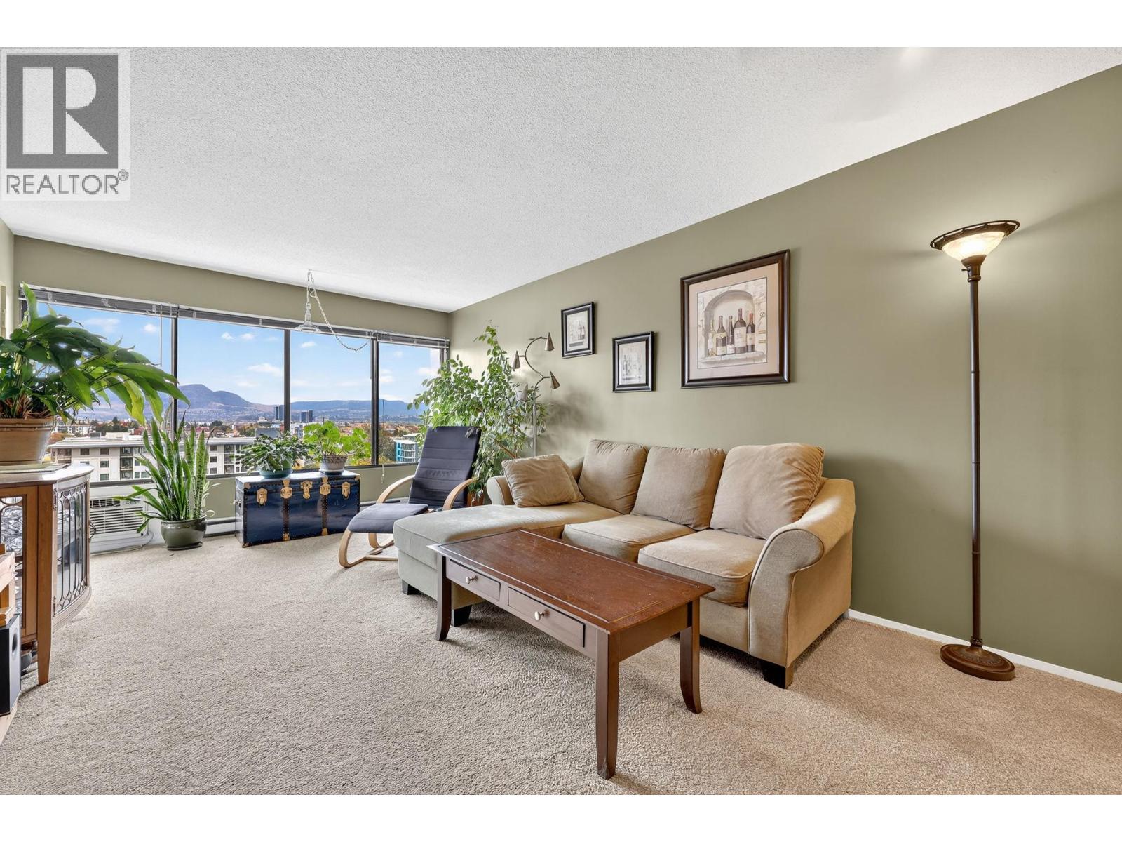 1006 737 Leon Avenue, Kelowna