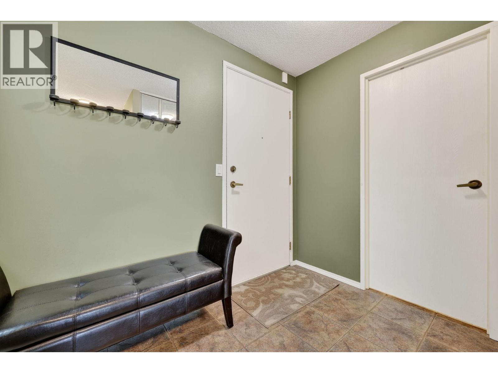 1006 737 Leon Avenue, Kelowna