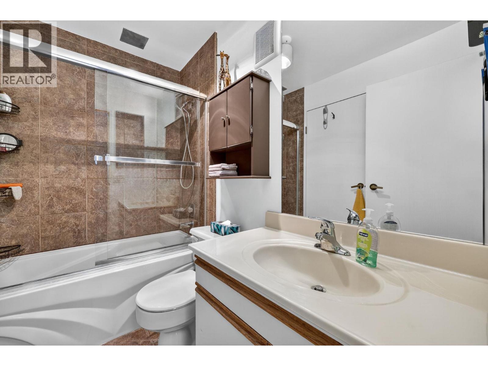 1006 737 Leon Avenue, Kelowna
