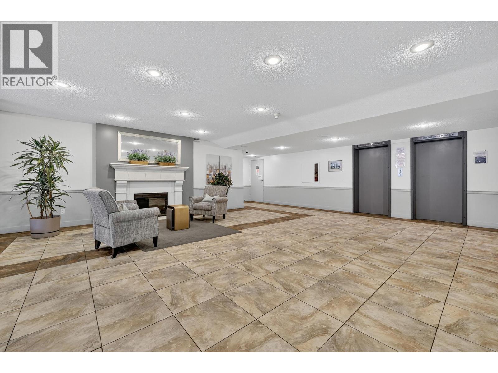 1006 737 Leon Avenue, Kelowna
