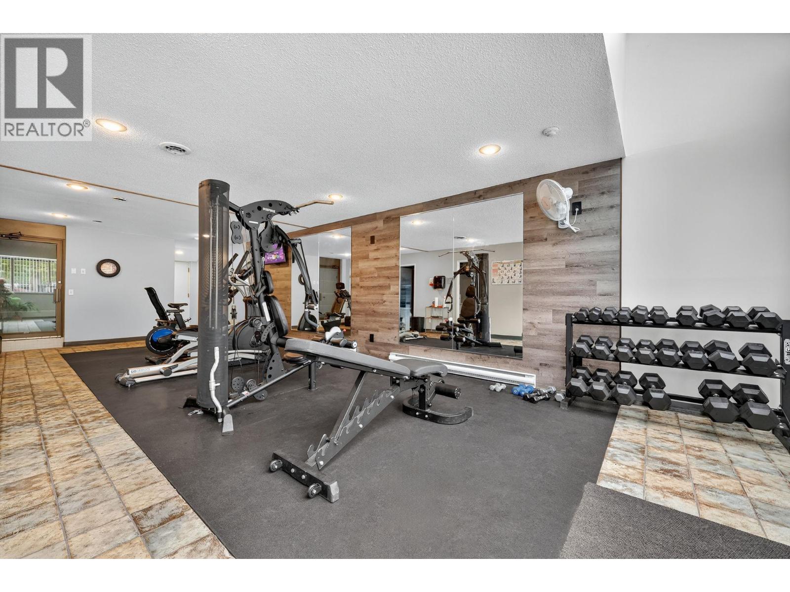 1006 737 Leon Avenue, Kelowna