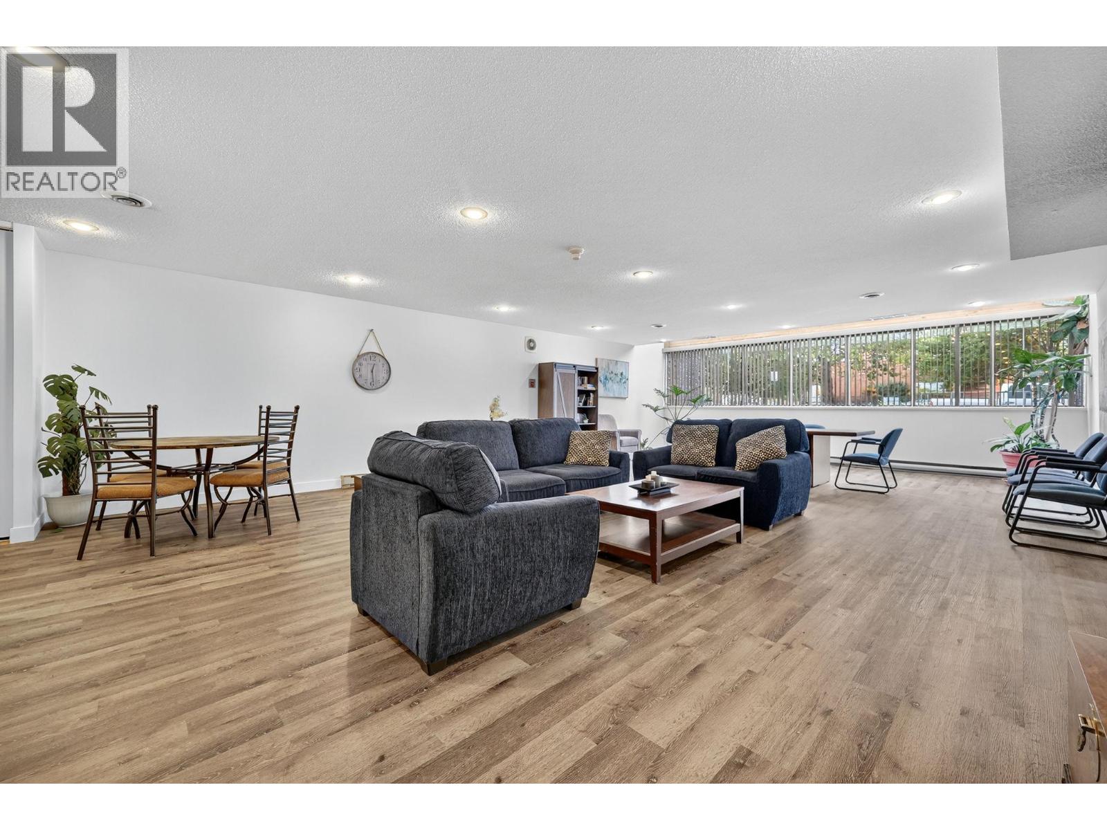 1006 737 Leon Avenue, Kelowna